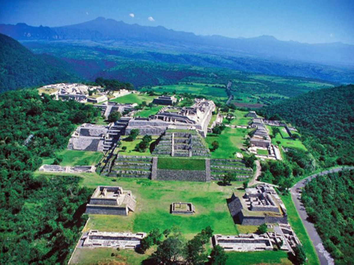 zona arqueológica de xochicalco